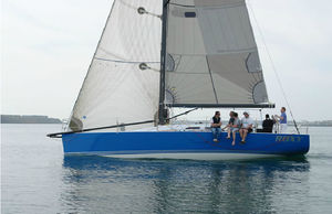 barca a vela da regata e crociera / con poppa aperta / su misura