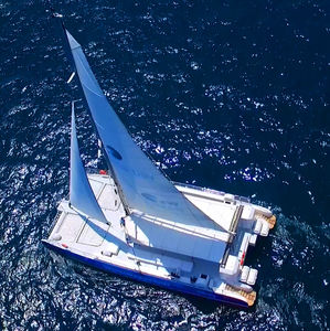 barca per trasporto passeggeri / catamarano / entrobordo