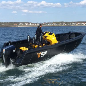patrol boat / fuoribordo / in HDPE