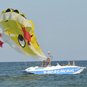 motoscafo per paracadutismo ascensionale entrobordo