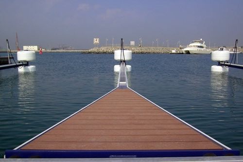 dock finger (con illuminazione a LED, parabordi a ruota) EB30 EasyBerth Docking Solutions
