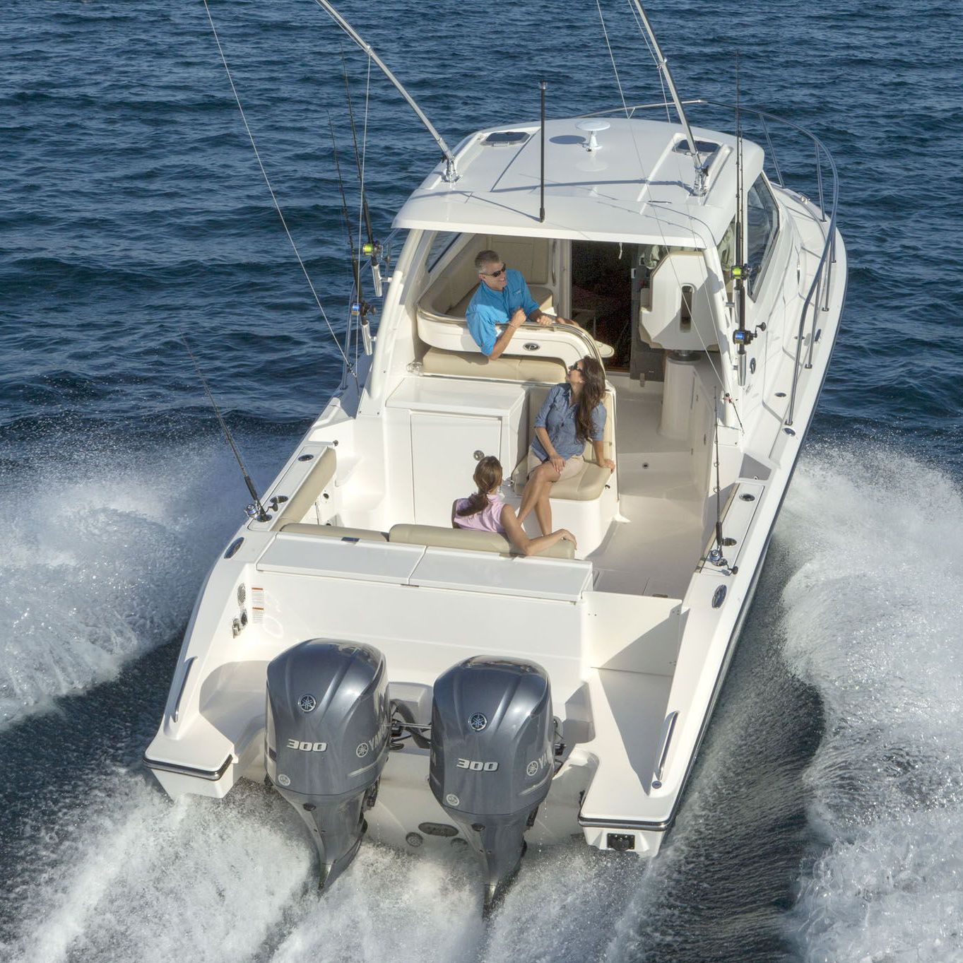Cabinato fuoribordo OS 325 Pursuit Boats diesel / bimotore / hardtop
