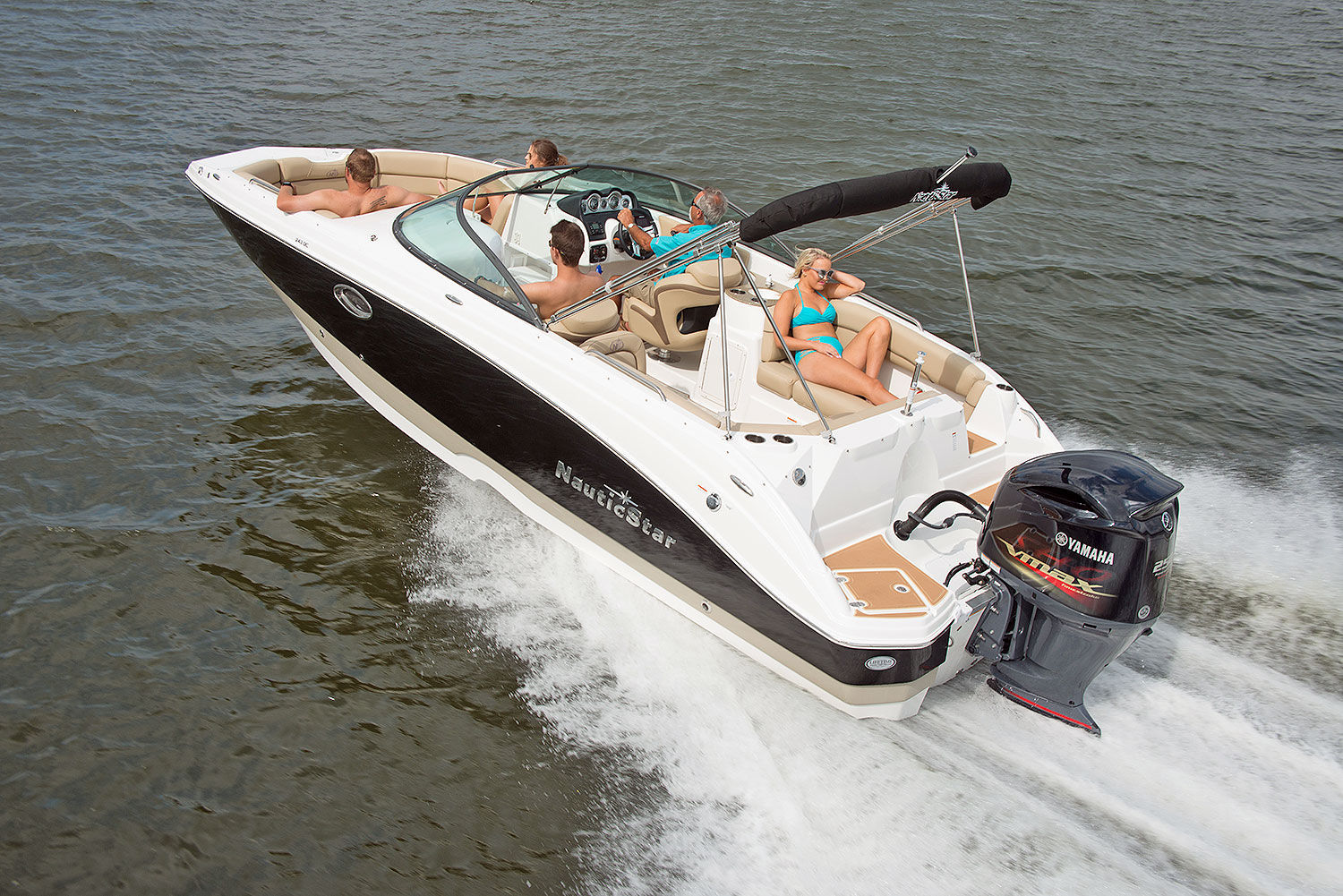 Deck boat fuoribordo 243 DC Nautic Star Boats con dual console