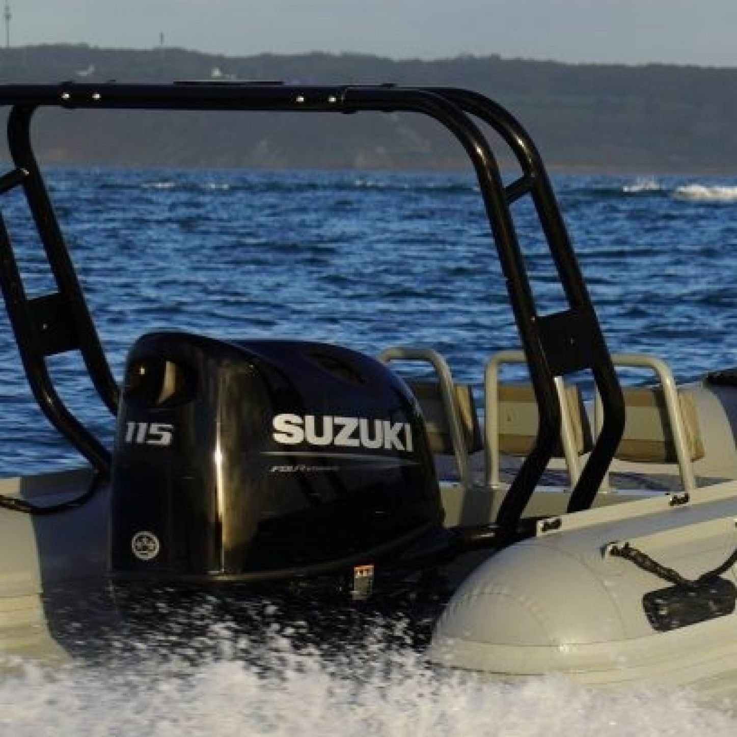 COPERTURA INTEGRALE TOTALE PER MOTORE FUORIBORDO FINO A 6HP PER BARCA