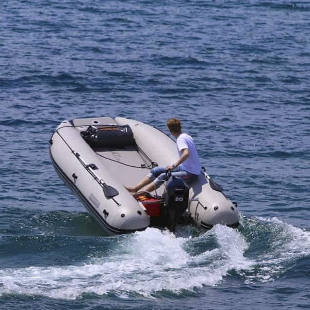 gommone catamarani