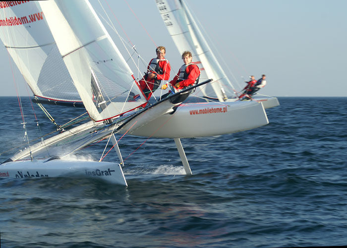 Exploder Catamarans Catamarano sportivo per regata costiera - EXPLODER 20 - eXploder Cats ...