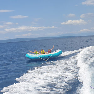ciambella trainata max. 5 persone 1