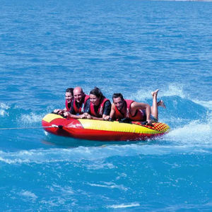 ciambella trainata max. 4 persone 1