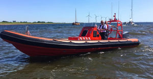 barca professionale patrol boat