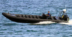 barca professionale patrol boat