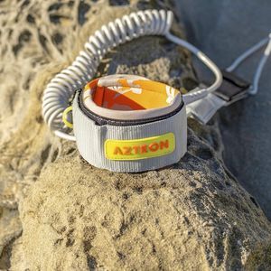leash per stand-up paddle-board