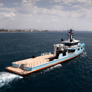 mega-yacht da crociera