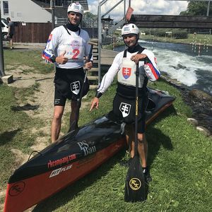 canoa da competizione 1