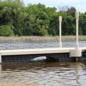 pontile galleggiante