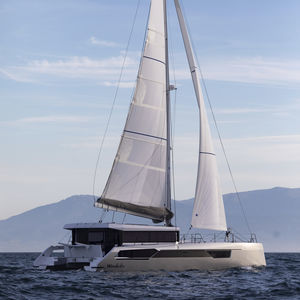 catamarano 1