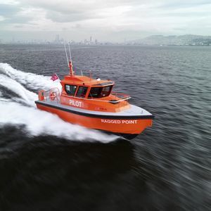 barca professionale pilotina 1