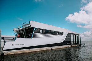 barca a motore house-boat catamarano 1