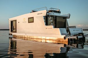 barca a motore house-boat catamarano 1