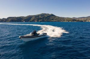 gommone entrobordo