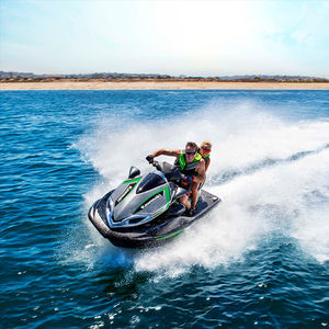 moto d'acqua tre posti