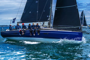 barca a vela da regata e crociera