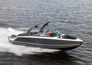 runabout fuoribordo 1