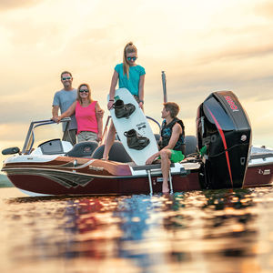 bass boat fuoribordo 1