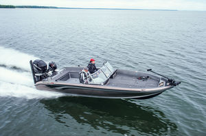bass boat fuoribordo
