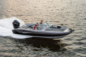 bass boat fuoribordo