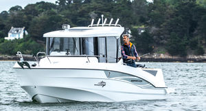 barca da pesca e diporto fuoribordo