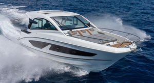 cabinato fuoribordo / bimotore / hard-top / max. 8 persone