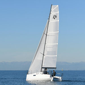 barca a vela da regata
