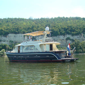 motor-yacht da crociera