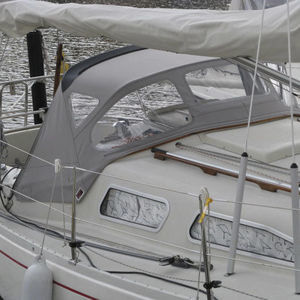 capote di tuga per barca a vela