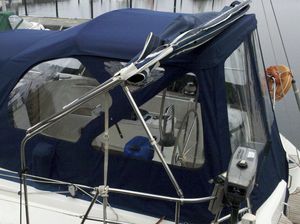chiusura da pozzetto per barche a vela 1