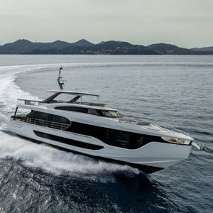 motor-yacht da crociera