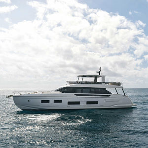 motor-yacht da crociera 1