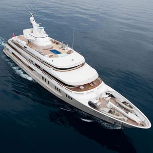 mega-yacht da crociera