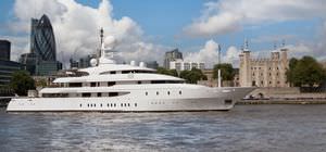 mega-yacht rapido