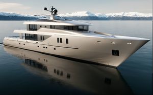 mega-yacht da crociera
