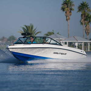 runabout entrobordo / con dual console / bow-rider / da wakeboard