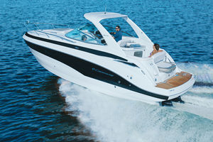 cabin-cruiser entrobordo