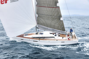barca a vela da regata e crociera