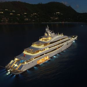 mega-yacht da crociera