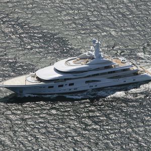 mega-yacht da crociera