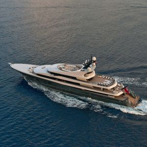 mega-yacht da crociera