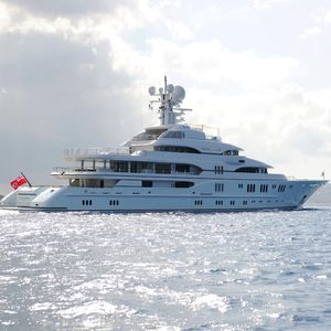 mega-yacht di lusso da crociera 1