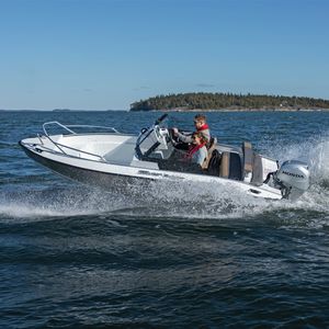 runabout fuoribordo