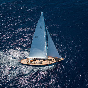 sailing-yacht da crociera