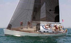 barca a vela da regata e crociera